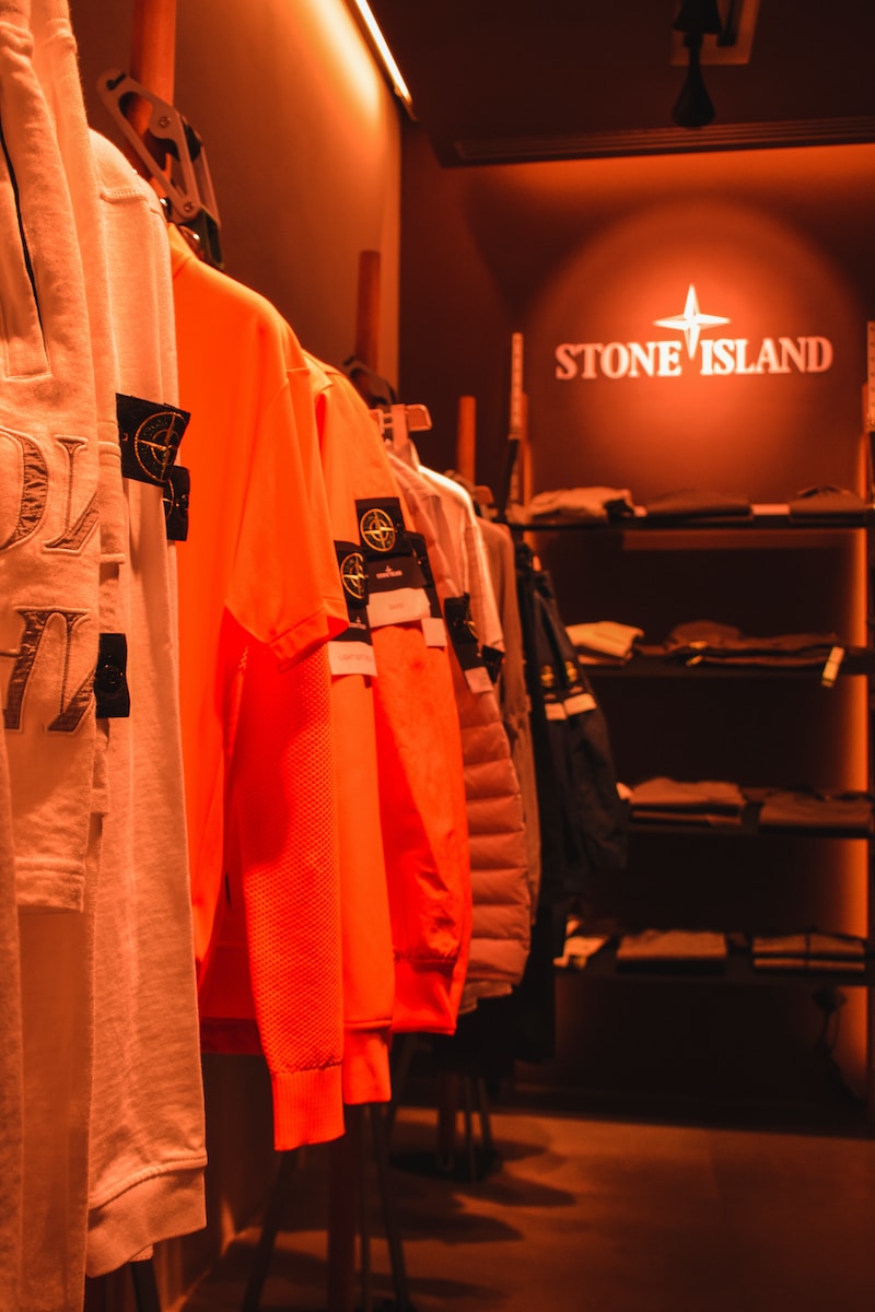 Shoppen in een Stone Island winkel, hoe begin je? 
